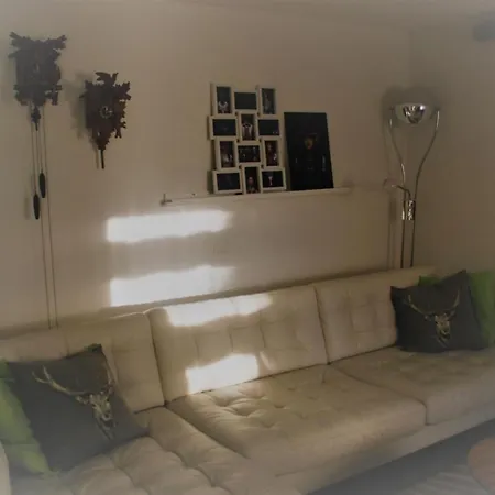 Stroebele Apartment *